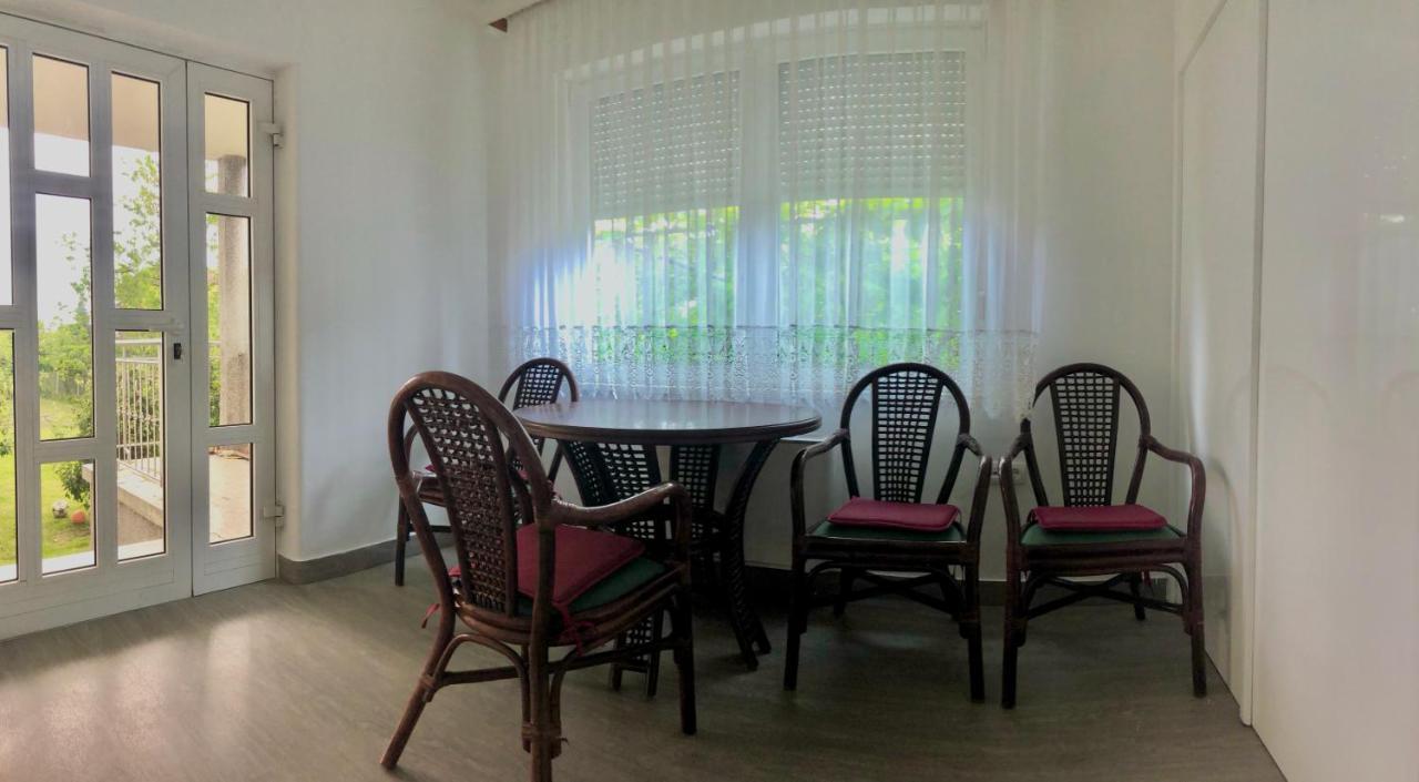 Apartments Andrej - OПтуй Екстериор снимка